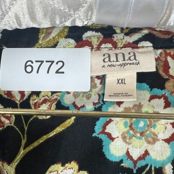 A.N.A Blouse Top Button Up Size XXL Floral Cuffed Sleeve Long Sleeve V Neck - Picture 4 of 7